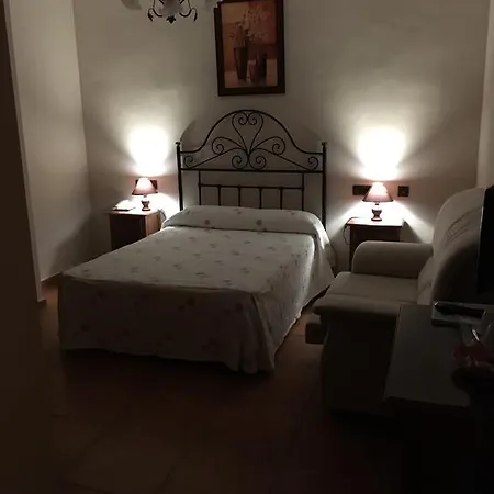 Balcon De Montes Hotel