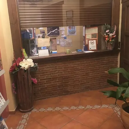 Hotel Balcon De Montes