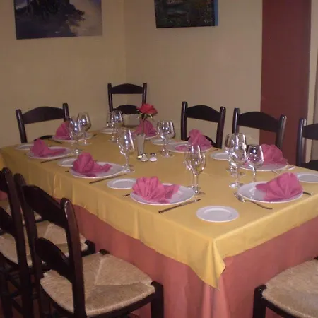 Hotel Balcon De Montes