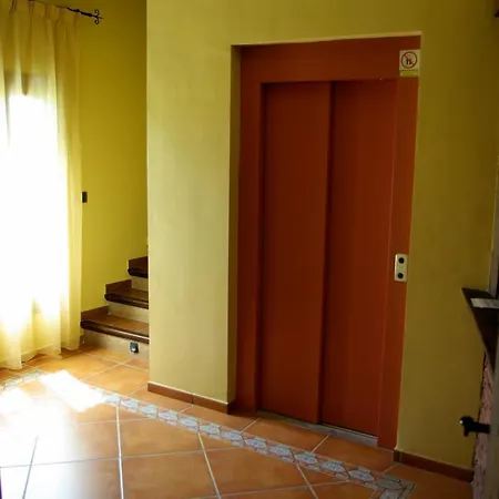 Balcón De Montes Hotel 3*